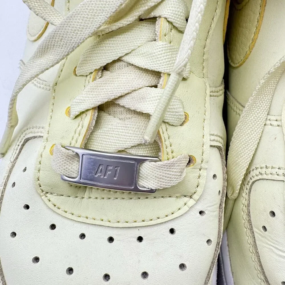 Nike Air Force 1 07 PRM shoes women sz 8 luminous green 896185 302